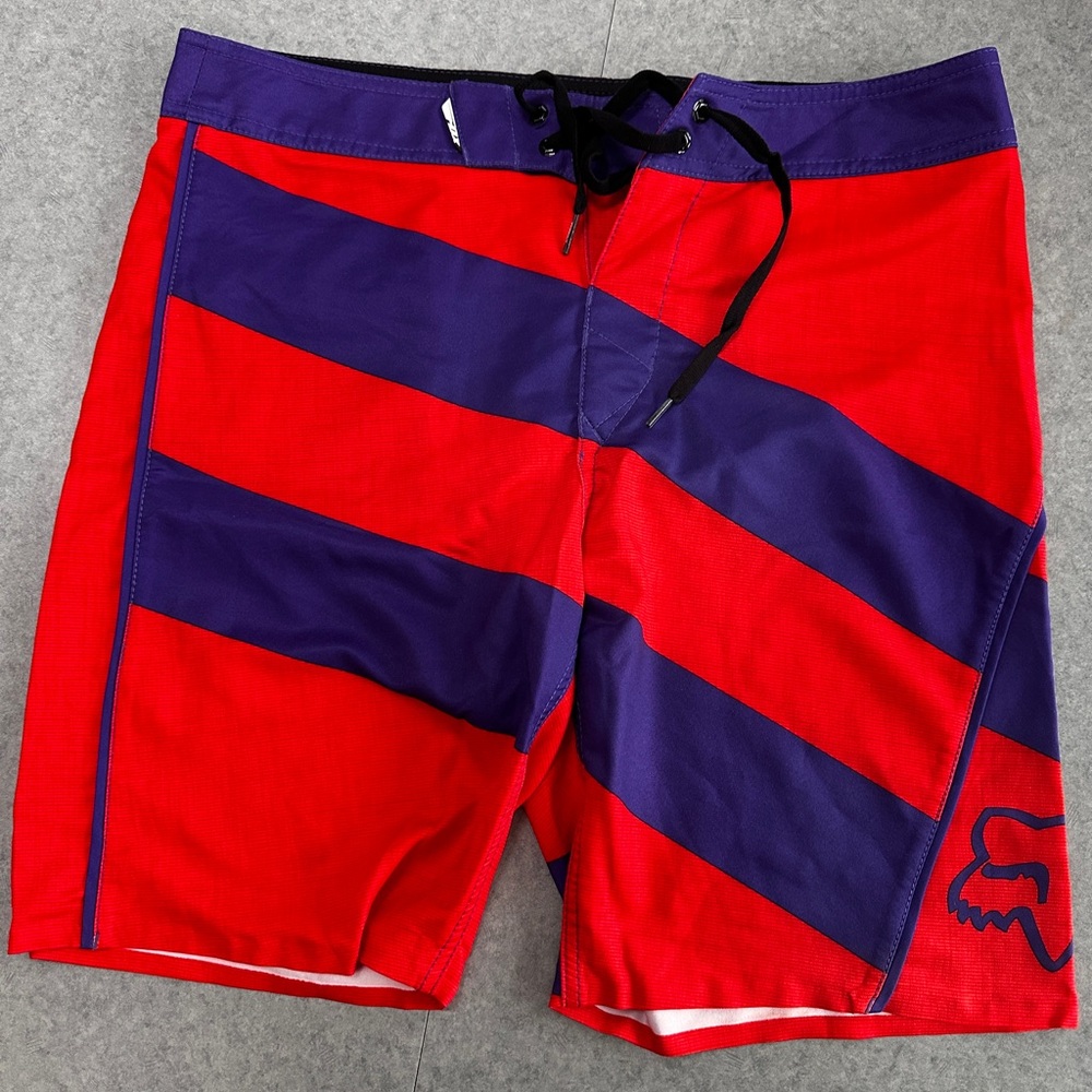 Mens Fox Racing Black, Red & Purple Board Shorts - Ian Walsh Series Size 33